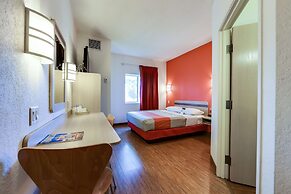 Motel 6 Mississauga, ON - Toronto