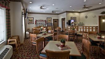Coshocton Village Inn and Suites