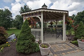 Coshocton Village Inn and Suites