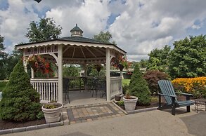 Coshocton Village Inn and Suites