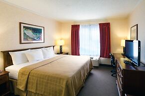 Coshocton Village Inn and Suites