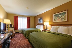 Coshocton Village Inn and Suites