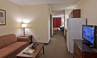 Coshocton Village Inn and Suites
