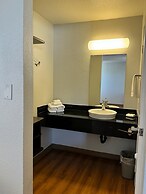 Motel 6 Ventura, CA - South