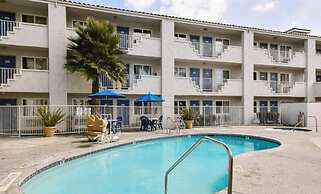 Motel 6 Ventura, CA - South