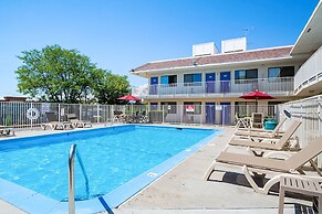 Motel 6 Pueblo, CO - I-25