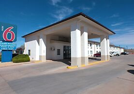 Motel 6 Winslow, AZ