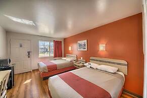 Motel 6 Kerrville, TX