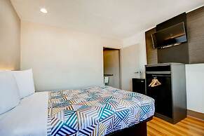 Motel 6 Port Allen, LA - Baton Rouge