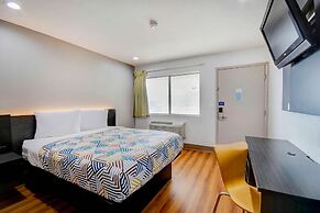 Motel 6 Port Allen, LA - Baton Rouge