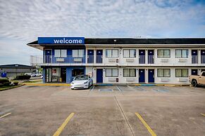 Motel 6 Port Allen, LA - Baton Rouge