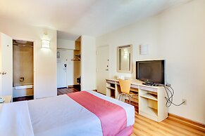 Motel 6 Washington, DC