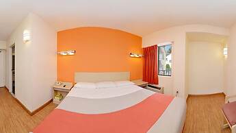 Motel 6 Washington, DC