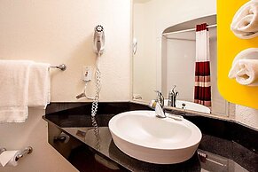 Seasons Inn Traverse City