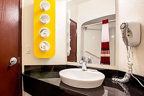 Seasons Inn Traverse City