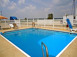 Motel 6 Dale, IN