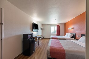 Motel 6 San Antonio, TX - Downtown - Alamo Dome