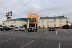 Howard Johnson by Wyndham Tifton GA I-75