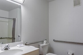 Motel 6 Redmond, OR