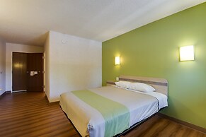 Motel 6 Statesville, NC