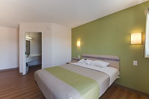 Motel 6 Statesville, NC