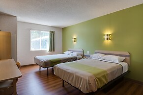 Motel 6 Statesville, NC