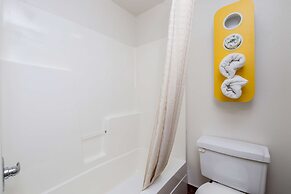 Motel 6 Waterloo, IA