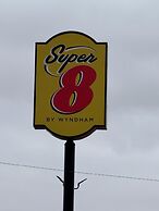 Super 8 by Wyndham Cozad