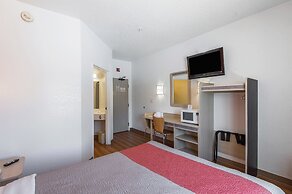 Motel 6 Junction City, KS