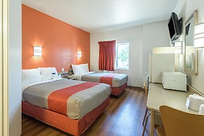Motel 6 Junction City, KS