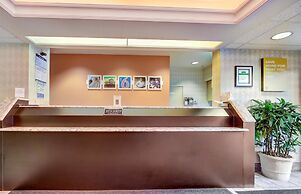 Motel 6 Roseburg, OR