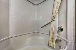 Motel 6 Roseburg, OR