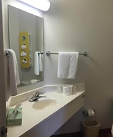 Motel 6 Roseburg, OR