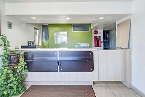 Studio 6 Grand Prairie, TX