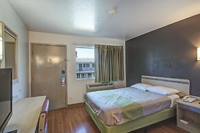 Studio 6 Grand Prairie, TX