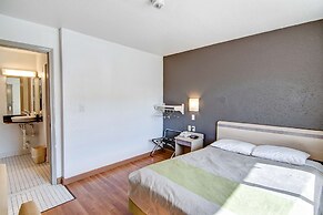 Studio 6 Grand Prairie, TX