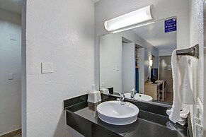 Studio 6 Grand Prairie, TX