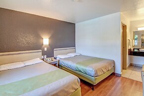 Studio 6 Grand Prairie, TX