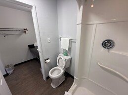 Motel 6 Des Moines, IA - North