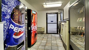 Motel 6 Des Moines, IA - North