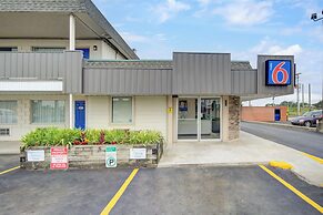 Motel 6 Lima, OH