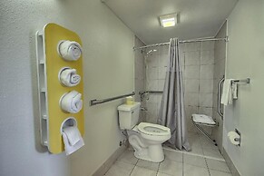 Motel 6 Lima, OH