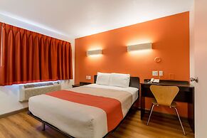 Motel 6 Garland, TX - Dallas