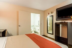 Motel 6 Garland, TX - Dallas