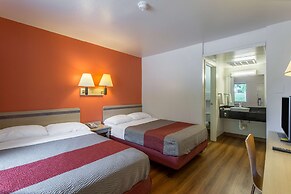 Motel 6 Goodlettsville, TN - Nashville