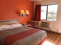 Motel 6 Goodlettsville, TN - Nashville