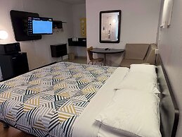Motel 6 Joliet, IL - I-80