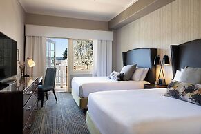 River Terrace Inn