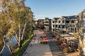 River Terrace Inn