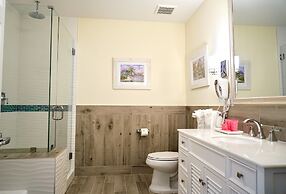 Sandyport Beach Resort